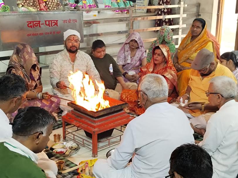 पांचाल ब्राह्मण महासभा समिति ने किया हवन-यज्ञ Panchal Brahmin Mahasabha Committee performed Havan-Yagna