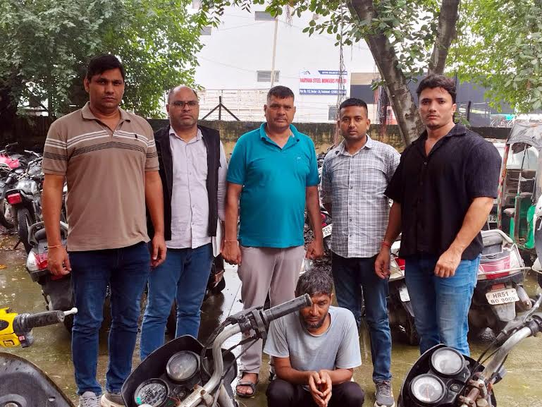 चोरी के वाहन खरीदने वाला आरोपित गिरफ्तार, 15 बाइकें व छह स्कूटी बरामद Accused who bought stolen vehicles arrested, 15 bikes and six scooters recovered