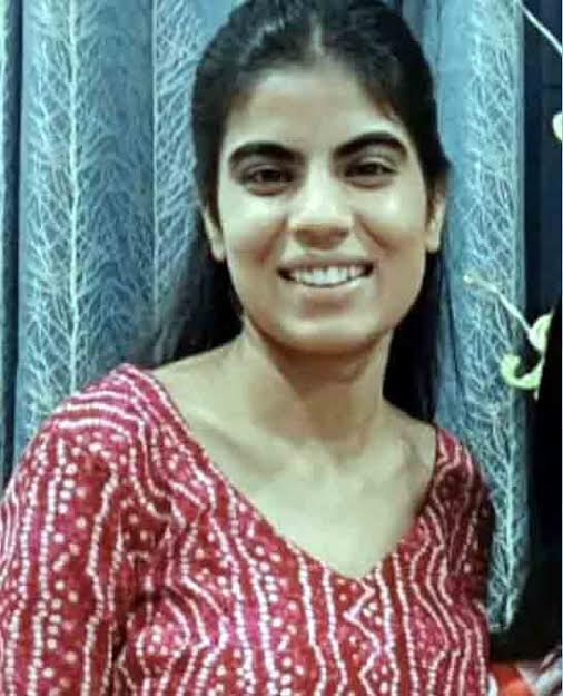 जेसी यूनिवर्सिटी की इंजीनियरिंग छात्रा ने हॉस्टल में फांसी लगाकर दी जान Engineering student of JC University committed suicide by hanging herself in the hostel