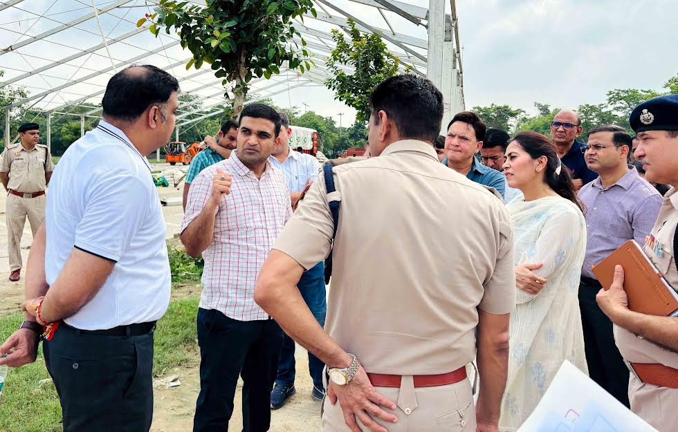 डीसी ने लिया ‘विभाजन विभीषिका स्मृति दिवस’ कार्यक्रम की तैयारियों का जायजा DC took stock of the preparations for the 'Partition Horror Memorial Day' program