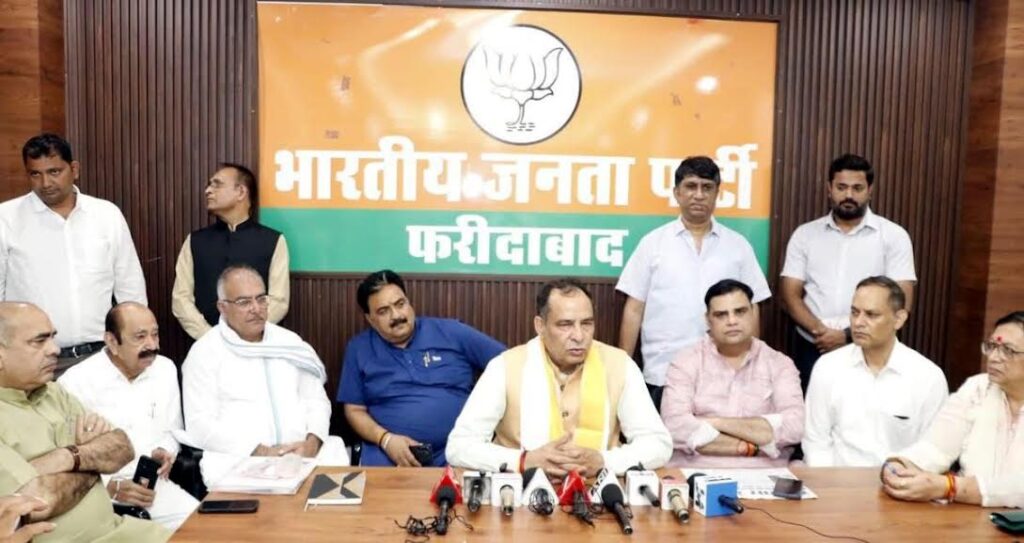 भारत के विभाजन के लिए कांग्रेस पार्टी जिम्मेदार : मोहन लाल बड़ौली Congress party is responsible for the partition of India : Mohan Lal Baroli