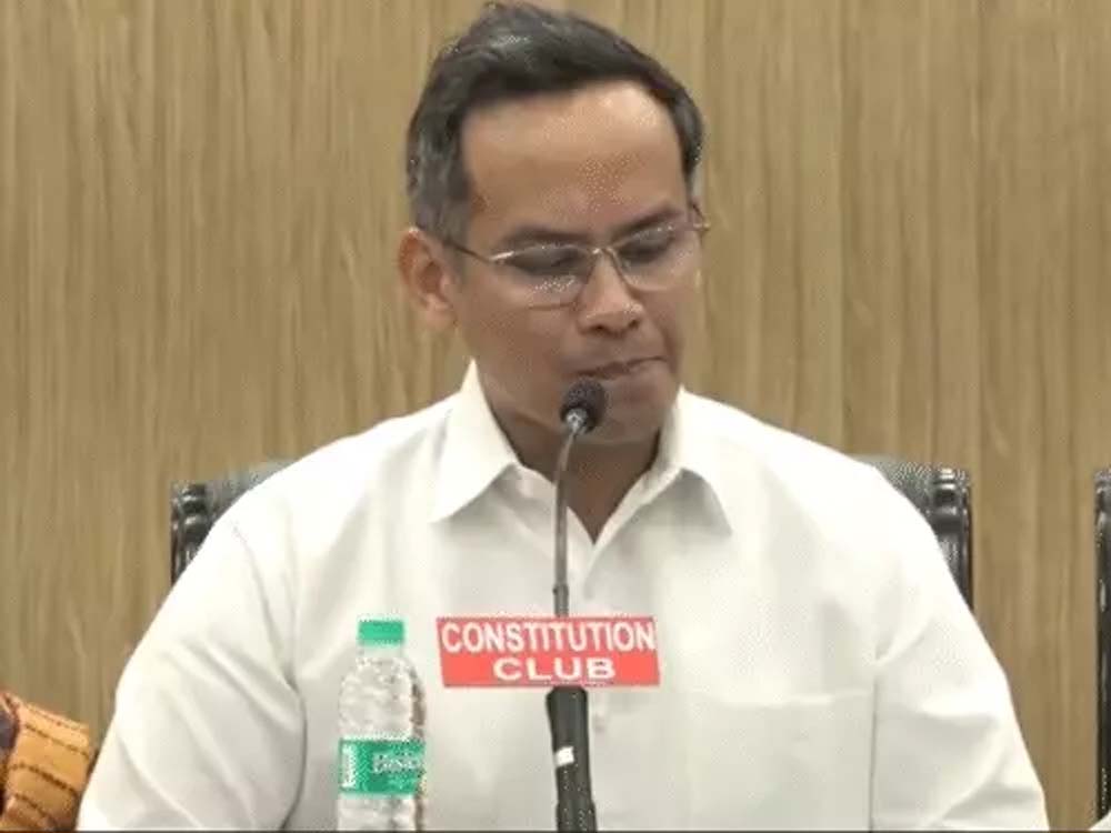 SIR हड़बड़ी में क्यों हो रहा: विपक्ष, चुनाव आयोग वोट चोरी पर सवालों का जवाब दे Why is SIR happening in a hurry: Opposition, Election Commission should answer questions on vote theft