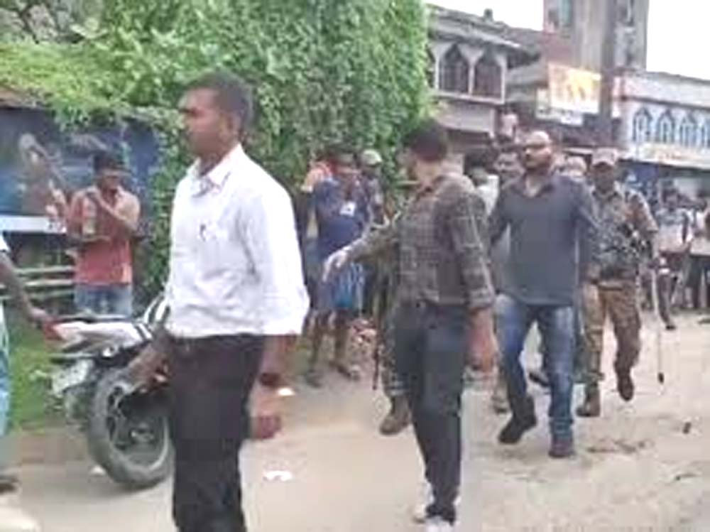 स्कूल भर्ती घोटाले में TMC विधायक गिरफ्तार:ED पकड़ने पहुंची तो दीवार कूदकर भागने की कोशिश की TMC MLA arrested in school recruitment scam: When ED came to arrest him, he tried to escape by jumping over the wall