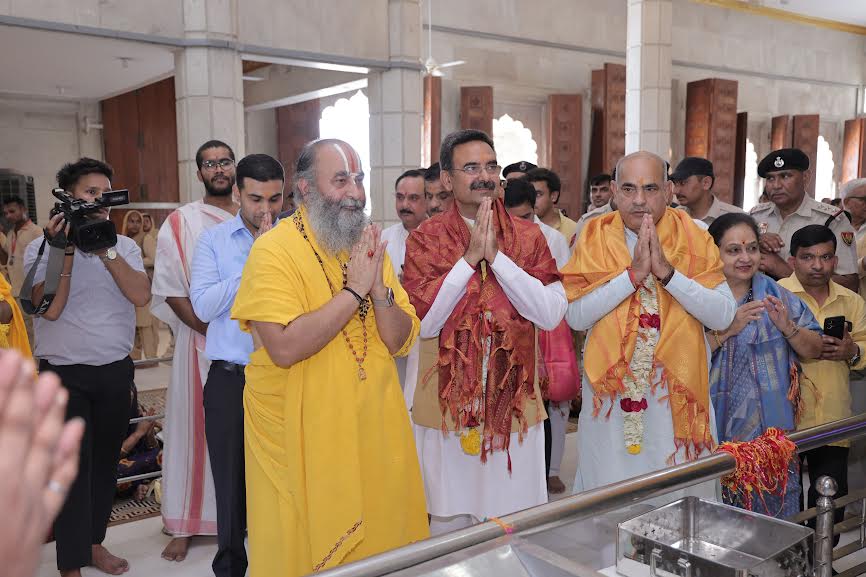 हरियाणा विधान सभा अध्यक्ष हरविंदर कल्याण ने श्री सिद्धदाता आश्रम में निशुल्क स्वास्थ्य जांच एवं चिकित्सा शिविर का शुभारम्भ किया Haryana Assembly Speaker Harvinder Kalyan inaugurated a free health check-up and treatment camp at Shri Siddhdata Ashram