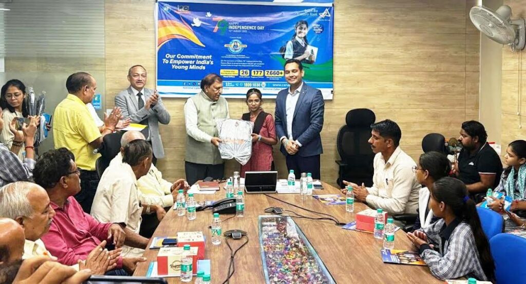 केनरा विद्या ज्योति योजना के तहत 168 छात्राओं को छात्रवृत्ति बांटी Scholarships were distributed to 168 girl students under the Canara Vidya Jyoti Scheme