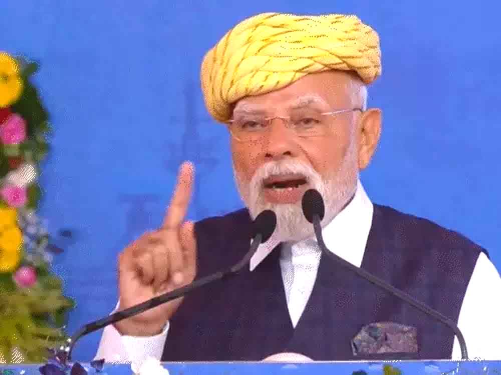 मोदी बोले- दूसरे देशों पर निर्भरता हमारी सबसे बड़ी दुश्मन Modi said – dependence on other countries is our biggest enemy