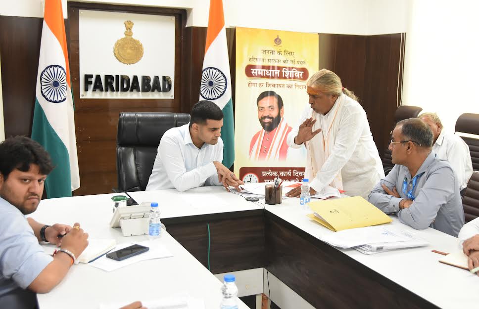 प्याला से जेवर तक पाइप लाइन कार्य सुचारू रूप से जारी रखें, ग्रामीण करें सहयोग: डीसी Continue the pipeline work from Pyala to Jewar smoothly, villagers should cooperate: DC