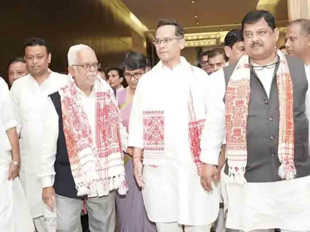 गोगोई बोले- मणिपुर आने में देरी पर PM माफी मांगें Gogoi said- PM should apologize for the delay in coming to Manipur
