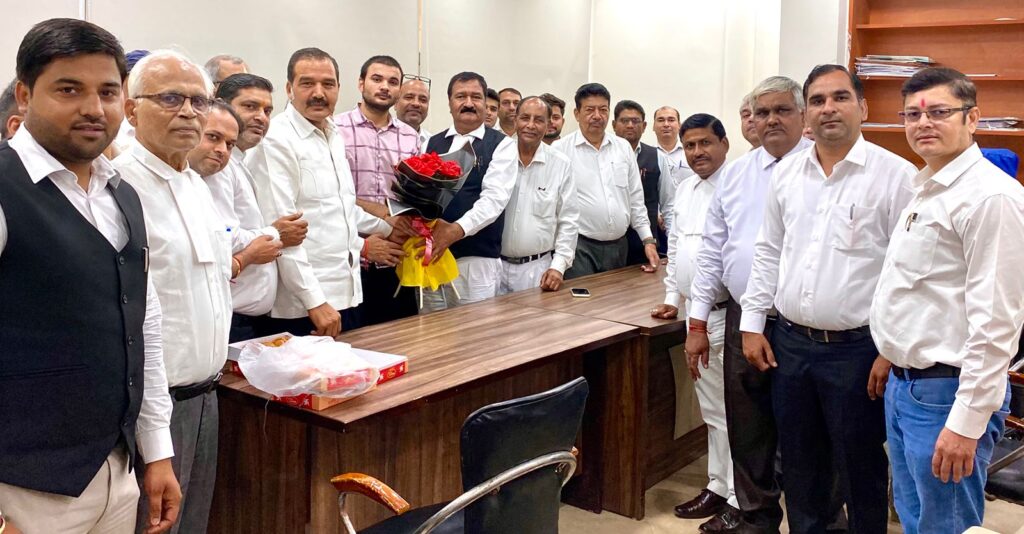 BJP top leadership announced the executive committee of the law department. Engineer Anoop Vashistha Advocate became the state secretary.