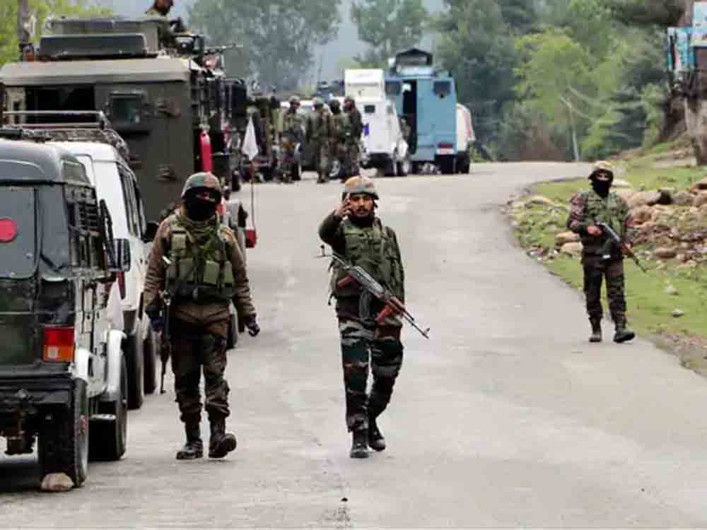 कश्मीर के पुंछ में घुसपैठ की कोशिश नाकाम:PoK से आए आतंकियों ने भागने की कोशिश की Infiltration attempt failed in Poonch, Kashmir: Terrorists from PoK tried to escape