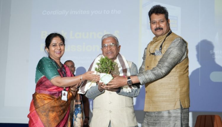 राज्यसभा उपाध्यक्ष हरिवंश नारायण सिंह ने मानव रचना में एडवोकेसी पत्रकारिता पर पुस्तक का अनावरण किया Rajya Sabha Deputy Chairman Harivansh Narayan Singh unveiled a book on advocacy journalism at Manav Rachna