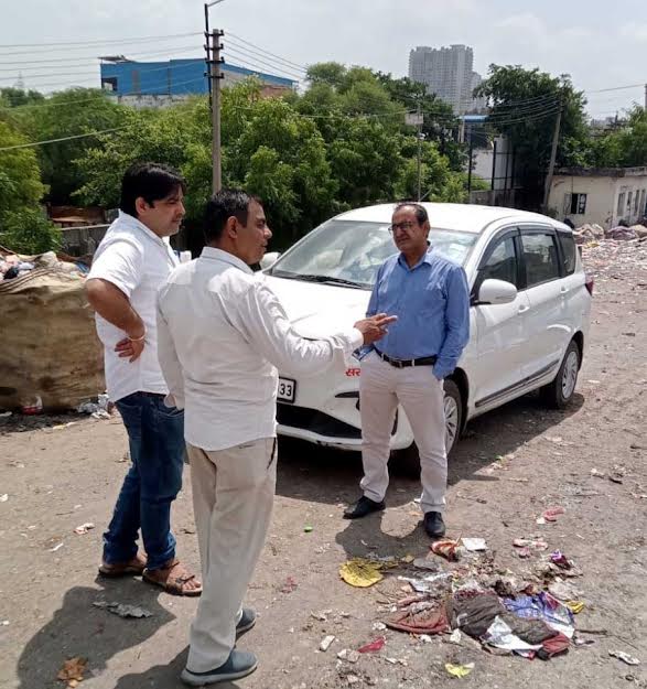स्वच्छता अभियान के तहत स्पेशल ऑफिसर ने लिया सफाई व्यवस्था का जायजा Under the Swachhta Abhiyan, the special officer took stock of the cleanliness system