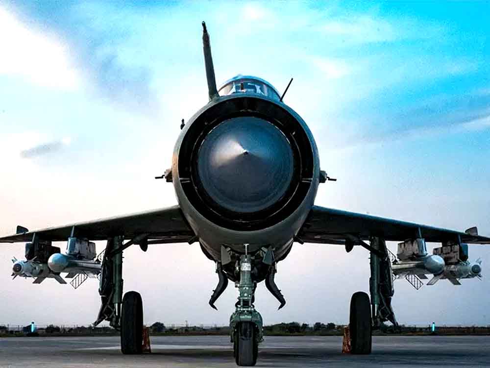 मैं मिग-21 एयरफोर्स से 26 सितंबर को रिटायर हो जाऊंगा I will retire from the MiG-21 Air Force on September 26.