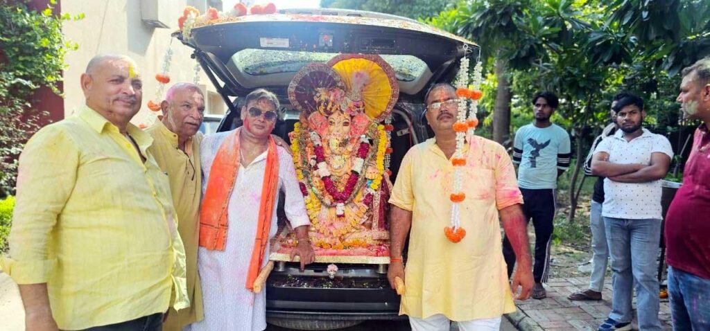 अचीवर सोसायटी में धूमधाम से मनाया गया गणपति महोत्सव Ganpati festival was celebrated with great pomp in Achiever Society