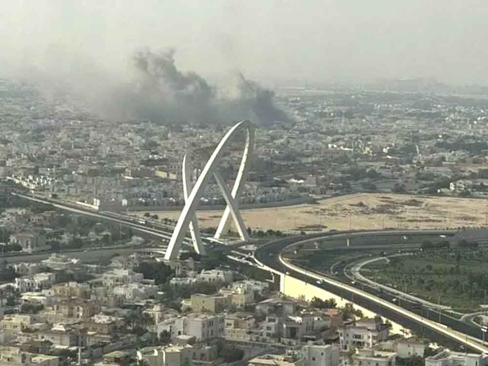 इजराइल का कतर की राजधानी दोहा पर हमला, हमास लीडर बाल-बाल बचे Israel attacks Qatar's capital Doha: Hamas leader narrowly escapes