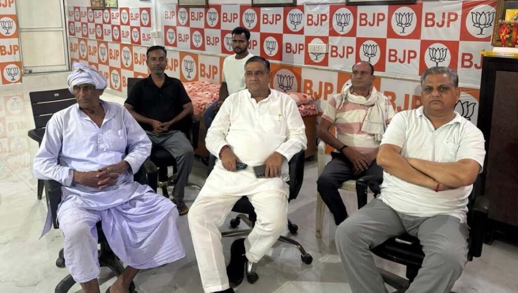 देश को एक सूत्र में बांधती है पीएम मोदी के मन की बात : धरमवीर भड़ाना PM Modi's Mann Ki Baat binds the country together: Dharamveer Bhadana