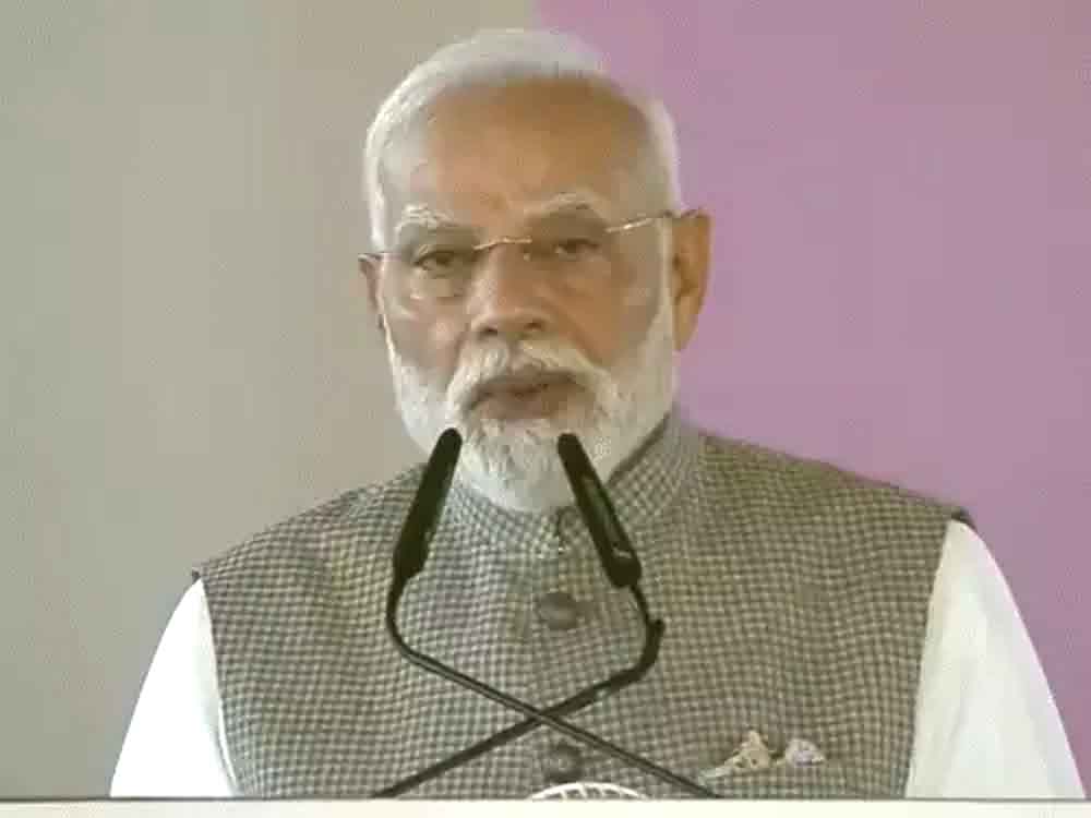 मोदी बोले- सेना मुंबई हमले का जवाब देने वाली थी Modi said the army was going to respond to the Mumbai attacks.
