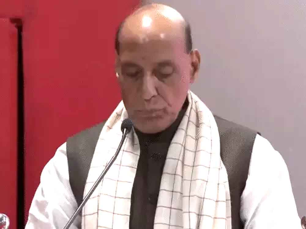 पाकिस्तान ने सर क्रीक में मिलिट्री इन्फ्रास्ट्रक्चर बढ़ाया: राजनाथ Pakistan has expanded military infrastructure in Sir Creek: Rajnath
