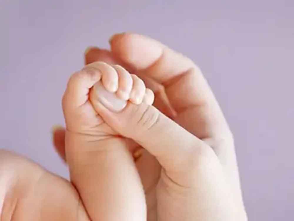 देश में बच्चों के जन्म की संख्या घटी:2023 में 2.5 करोड़ पैदा हुए The number of births in the country decreased: 25 million were born in 2023