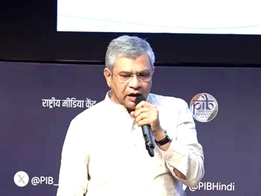 केंद्रीय कैबिनेट-₹24,634 करोड़ के 4 नए रेलवे प्रोजेक्ट्स को मंजूरी Union Cabinet approves 4 new railway projects worth ₹24,634 crore