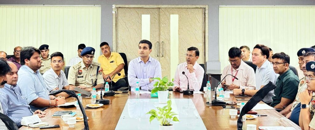 फरीदाबाद में आज आएंगे सीएम नायब सैनी, डीसी ने की तैयारियों की समीक्षा CM Nayab Saini will arrive in Faridabad today, DC reviews preparations