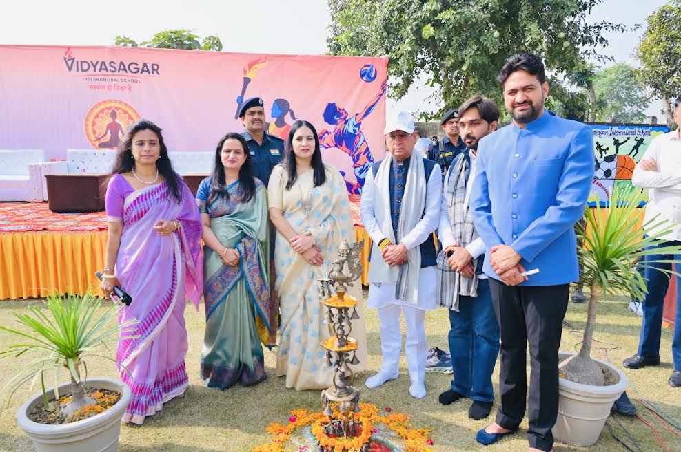 विद्यासागर इंटरनेशनल स्कूल की दोनों ब्रांचों ने किया भव्य स्पोर्ट्स मीट का आयोजन, हजारों दर्शक बने गवाह Both branches of Vidyasagar International School organised a grand sports meet, witnessed by thousands of spectators.