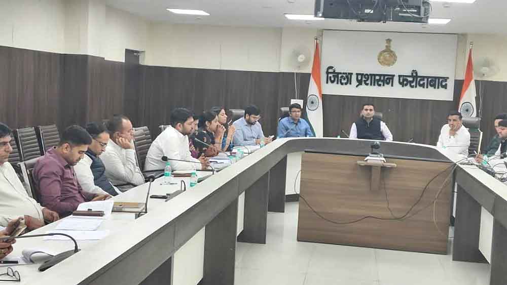 फरीदाबाद, बड़खल और बल्लभगढ़ सहित सभी उप-तहसीलों में हेल्प डेस्क स्थापित होंगी : विक्रम सिंह Help desks will be set up in all sub-tehsils including Faridabad, Badkhal and Ballabhgarh: Vikram Singh