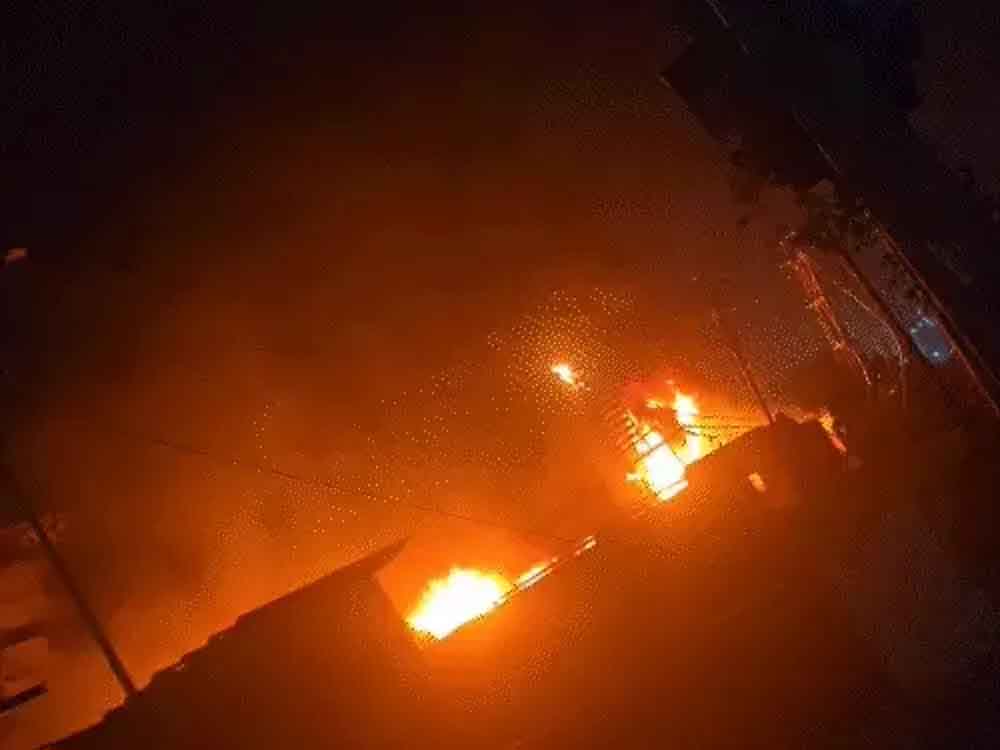 गुजरात में भरूच की केमिकल कंपनी में बॉयलर फटा Boiler explodes at a chemical company in Bharuch, Gujarat