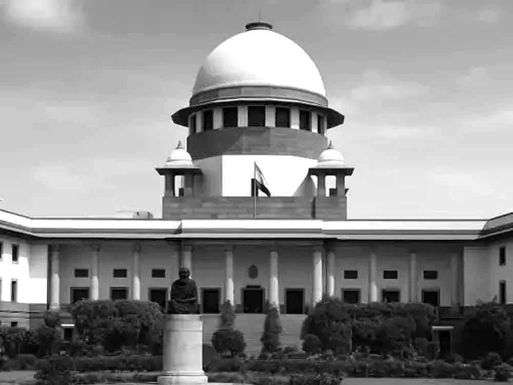 सुप्रीम कोर्ट बोला-अश्लील कंटेंट की जिम्मेदारी किसी को लेनी होगी Supreme Court said – someone has to take responsibility for obscene content