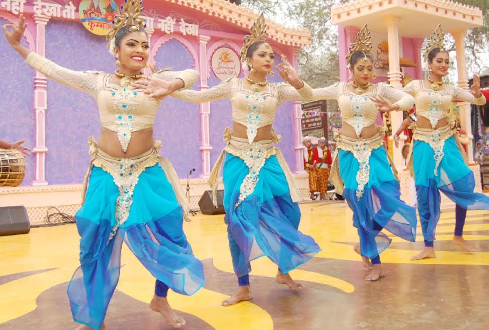 39वें सूरजकुंड इंटरनेशनल हैंडीक्राफ्ट मेले में इस बार होगा धमाल, मेघालय-यूपी की थीम जोड़ी, मिस्र लगाएगा इंटरनेशनल तड़का The 39th Surajkund International Handicraft Fair will be a grand affair this year, with Meghalaya and Uttar Pradesh as the theme pair, and Egypt adding an international touch.