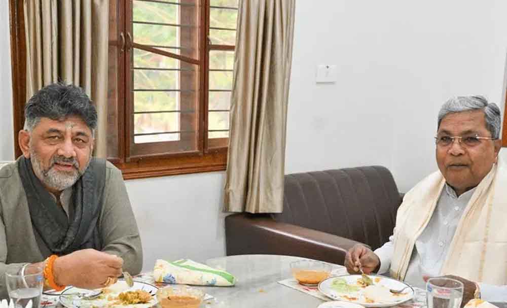 सिद्धारमैया बोले- जब हाईकमान कहेगा डीके शिवकुमार CM होंगे Siddaramaiah said – DK Shivakumar will be the CM when the high command says so.