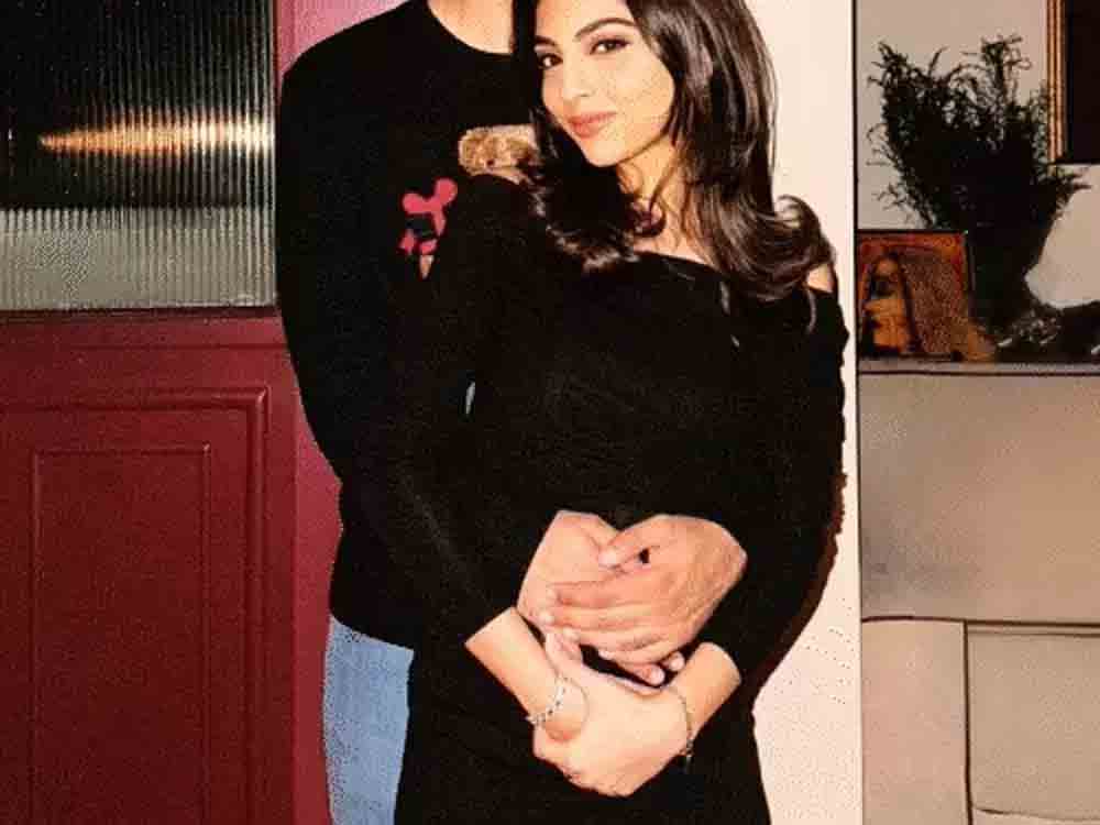प्रियंका गांधी के बेटे रेहान वाड्रा की सगाई की खबरें Reports of Priyanka Gandhi's son Rehan Vadra's engagement.