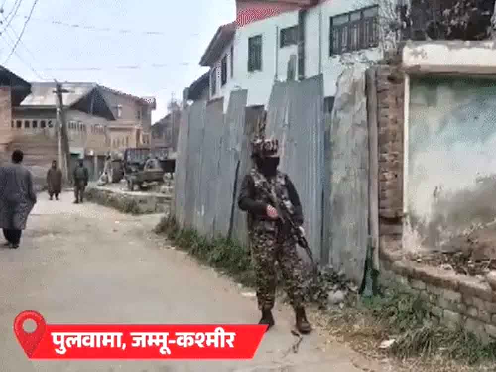दिल्ली ब्लास्ट, कश्मीर-लखनऊ में 8 जगहों पर NIA की रेड Delhi blast: NIA raids 8 places in Kashmir and Lucknow
