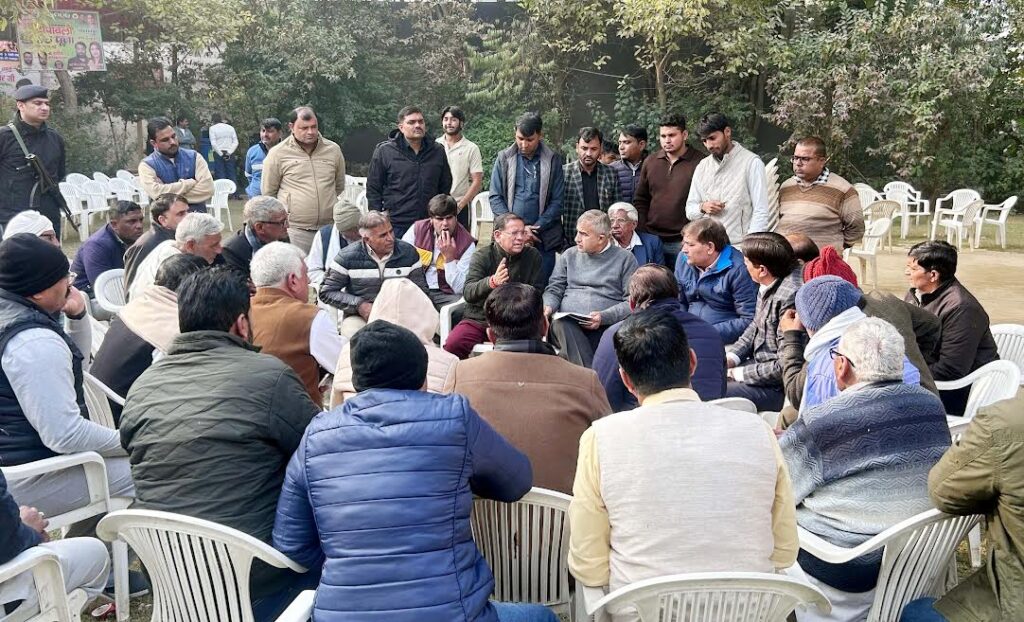 मंत्री राजेश नागर ने गांववालों की मांग पर तुरंत लिया एक्शन Minister Rajesh Nagar took immediate action on the villagers' request.
