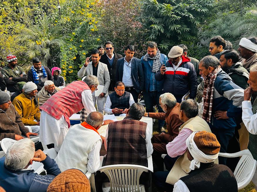 मंत्री राजेश नागर के खुले दरबार में पहुंची प्रॉपर्टी आईडी न बनने की शिकायत A complaint about the failure to issue property IDs reached Minister Rajesh Nagar's open court.