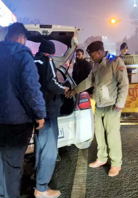 शांतिपूर्ण रहा नववर्ष कार्यक्रम, चप्पे-चप्पे पर तैनात रही पुलिस The New Year's celebrations remained peaceful, with police deployed at every corner.