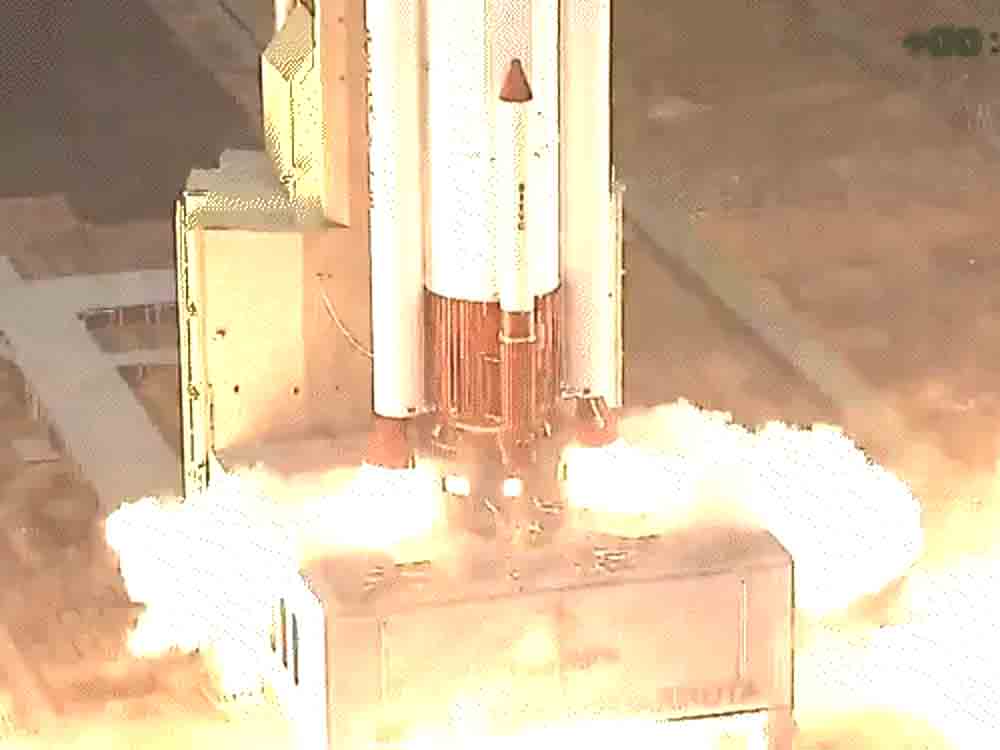 इसरो का PSLV-C62 रॉकेट रास्ते से भटका, मिशन फेल ISRO's PSLV-C62 rocket deviated from its path, mission failed.