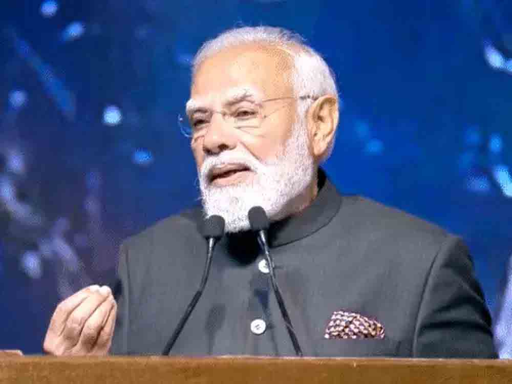 मोदी बोले-125 साल बाद बुद्ध के अवशेष भारत लाए गए Modi said that Buddha's relics were brought to India after 125 years.