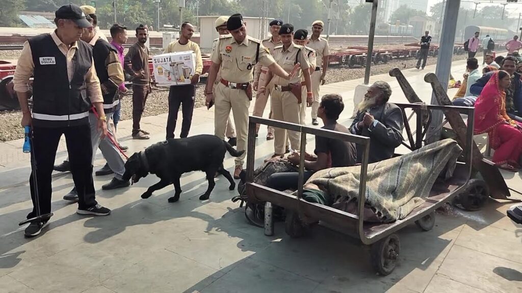 GRP conducted an intensive checking drive at Faridabad railway station in view of Republic Day.