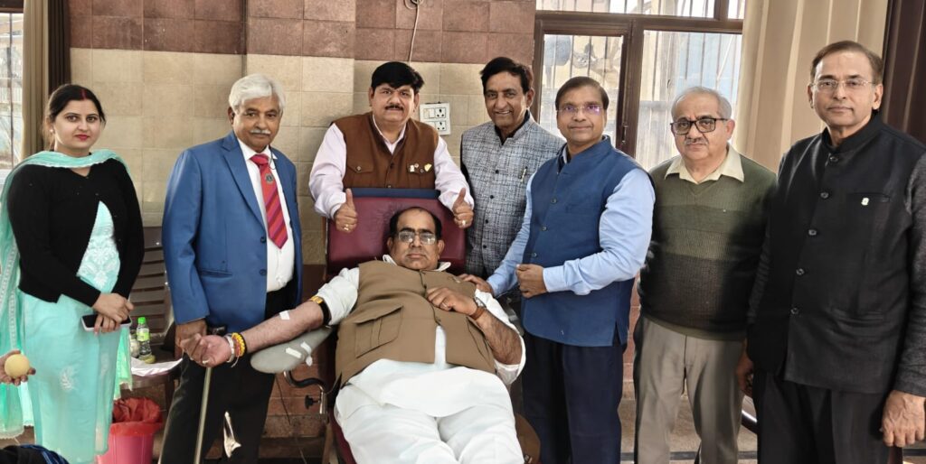 A grand and inspiring blood donation camp was organised in the sacred memory of late Shri Manohar Kalra at Geeta Bhawan, Palwal.