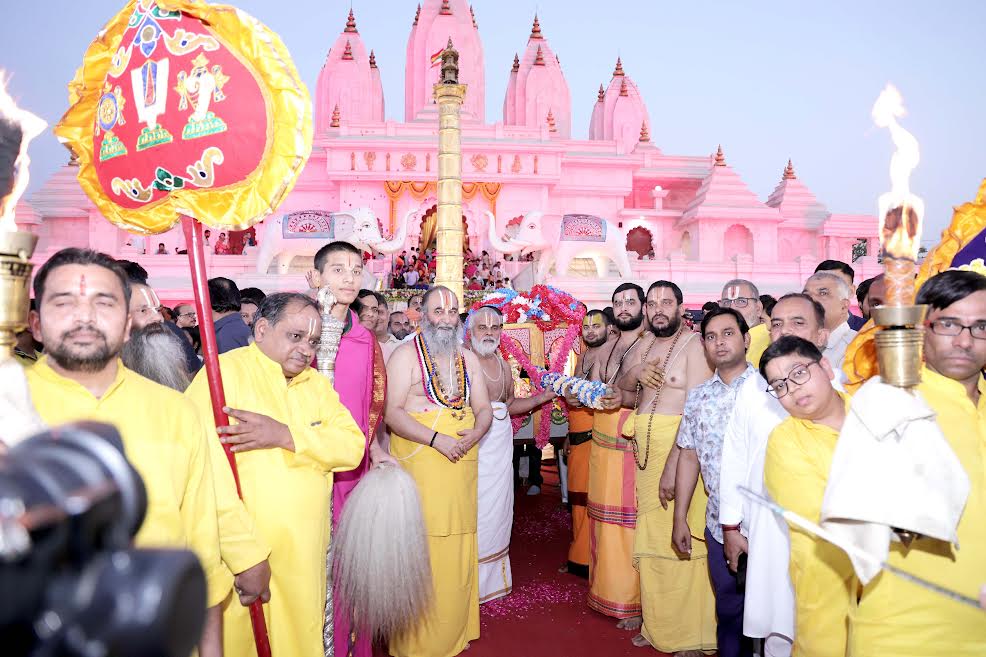 श्रीसिद्धदाता आश्रम-श्रीलक्ष्मीनारायण दिव्यधाम के स्थापना दिवस का आनंदोत्सव Celebration of the Foundation Day of Sri Siddhadata Ashram-Sri Laxminarayan Divyadham
