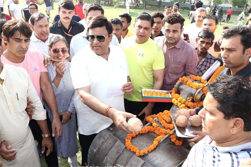 फरीदाबाद की जनता को कैबिनेट मंत्री विपुल गोयल ने दी 9 करोड़ के विकास कार्यों की सौगात Cabinet Minister Vipul Goel gifts development works worth ₹9 crore to the people of Faridabad.