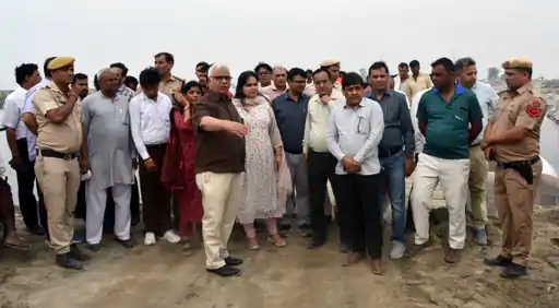 बृज 84 कोस परिक्रमा 17 मई से शुरू, मंडलायुक्त ने मार्ग का जायजा Braj 84-Kos Parikrama Begins on May 17; Divisional Commissioner Inspects the Route