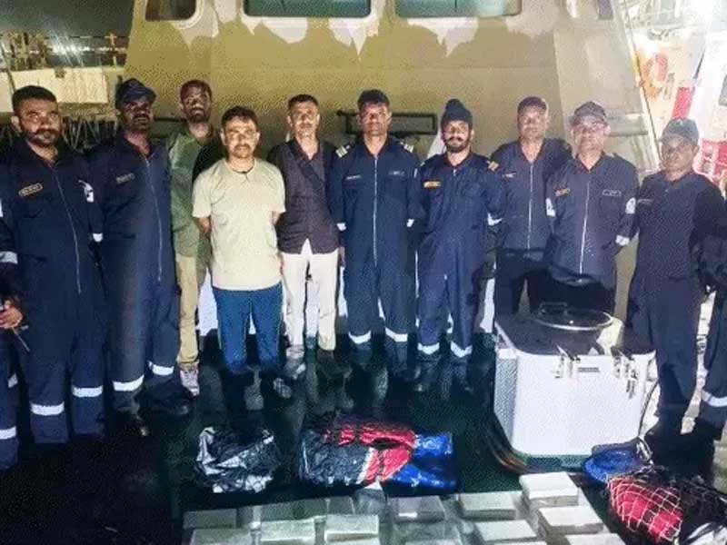 गुजरात के कच्छ से 1180 करोड़ की कोकीन जब्त Cocaine worth Rs 1180 crore seized from Kutch, Gujarat