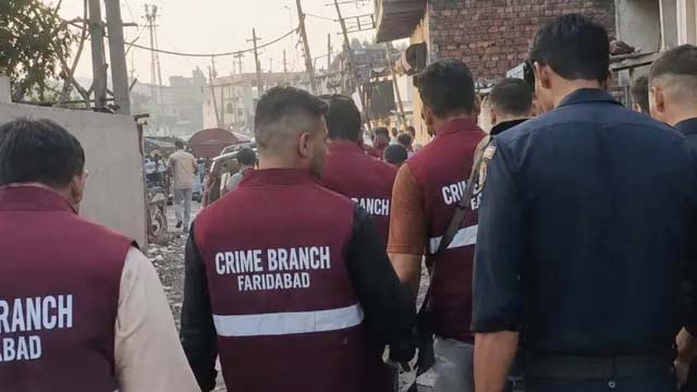 नेहरु कालोनी में पुलिस ने चलाया सर्च अभियान, कई संदिग्ध हिरासत में Police Conduct Search Operation in Nehru Colony; Several Suspects Detained