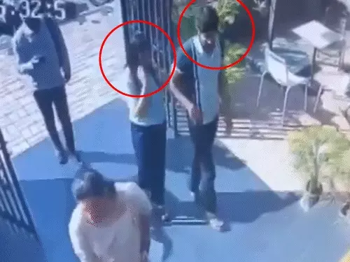 केतन की हत्या के पहले सिया-चेतन कैफे में मिले थे Siya and Chetan had met at a café before Ketan's murder.