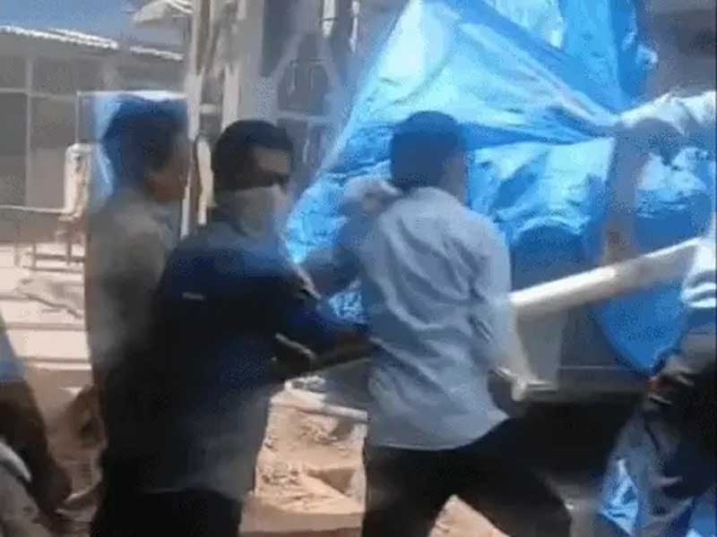फरीदाबाद की स्टेशनरी फैक्ट्री में लगी आग:मशीन और कीमती सामान जला Fire breaks out at Faridabad stationery factory; machines and valuables gutted