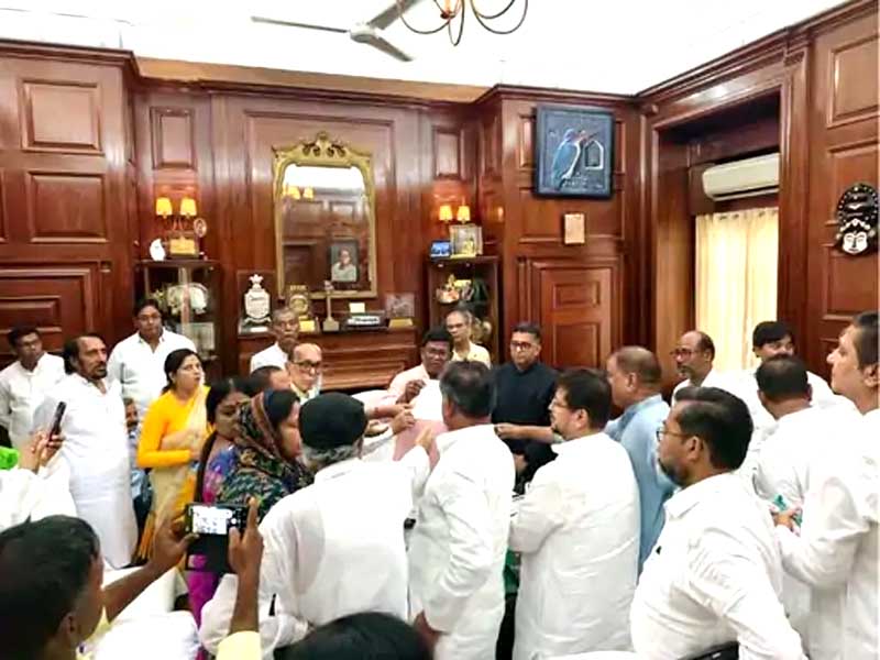 TMC में टूट जारी, एक और राज्यसभा सांसद का इस्तीफा Split in TMC continues; another Rajya Sabha MP resigns.