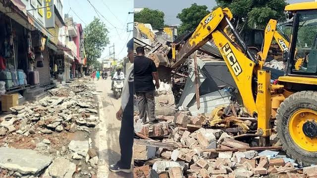 बल्लभगढ़ बाजार में जमकर चला बुलडोजर, सौ दुकानों के आगे बने अतिक्रमण हटाए Bulldozers were deployed extensively in the Ballabgarh market, removing encroachments built in front of a hundred shops.