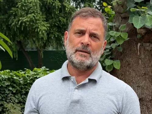 राहुल बोले-स्टूडेंट्स पर पैलेट गन चलाने का आदेश किसने दिया Rahul asked—who gave the order to fire pellet guns at students?